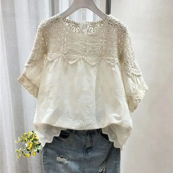 Cotton embroidery hollow short-sleeved shirt female 2023 summer design sense of fashion temperament casual tops Outdoor