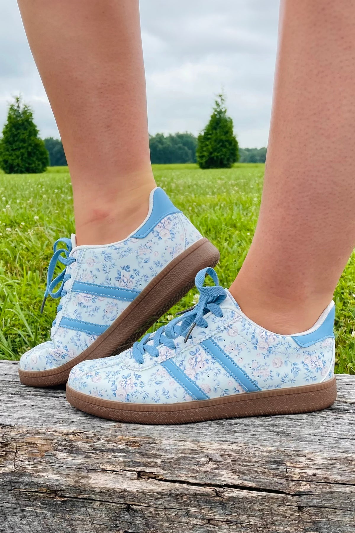 Floral Print Lace-Up Sneakers