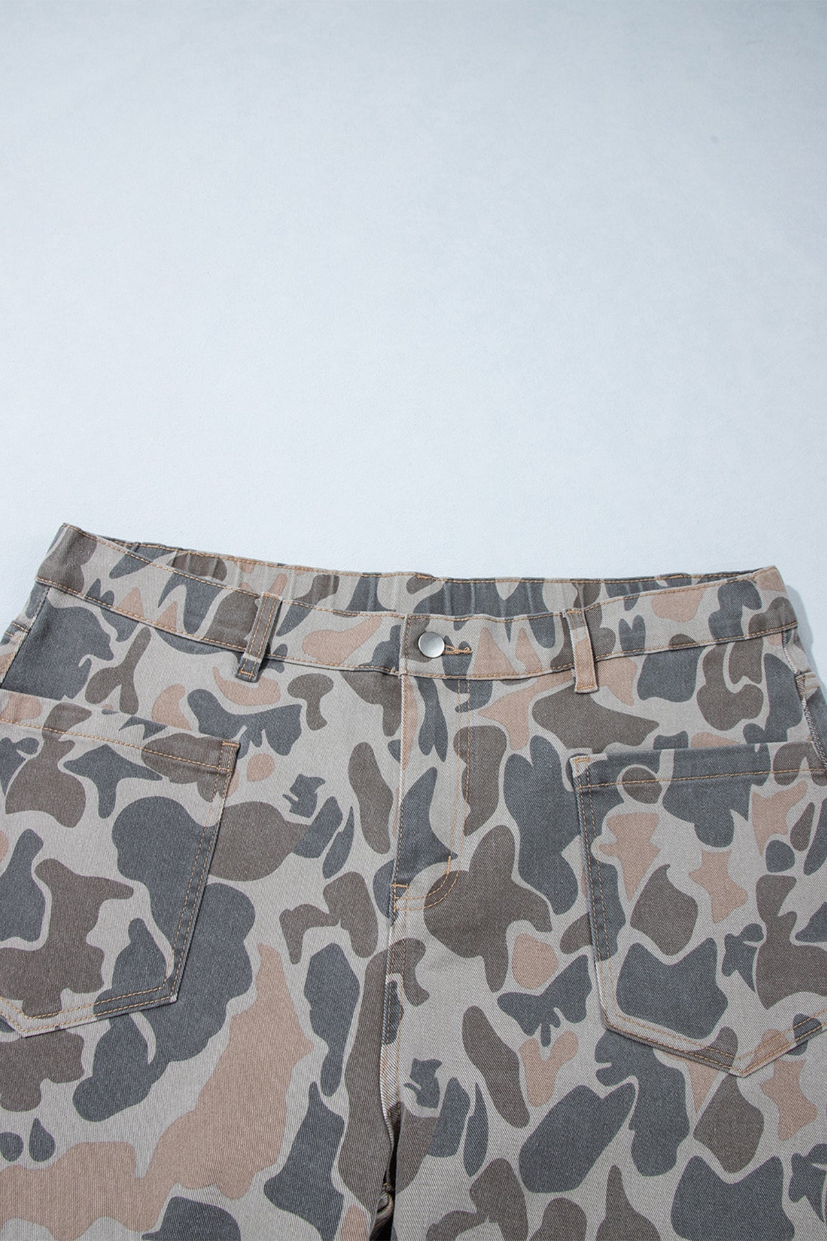 Plus Size Camouflage Print High Rise Barrel Jeans