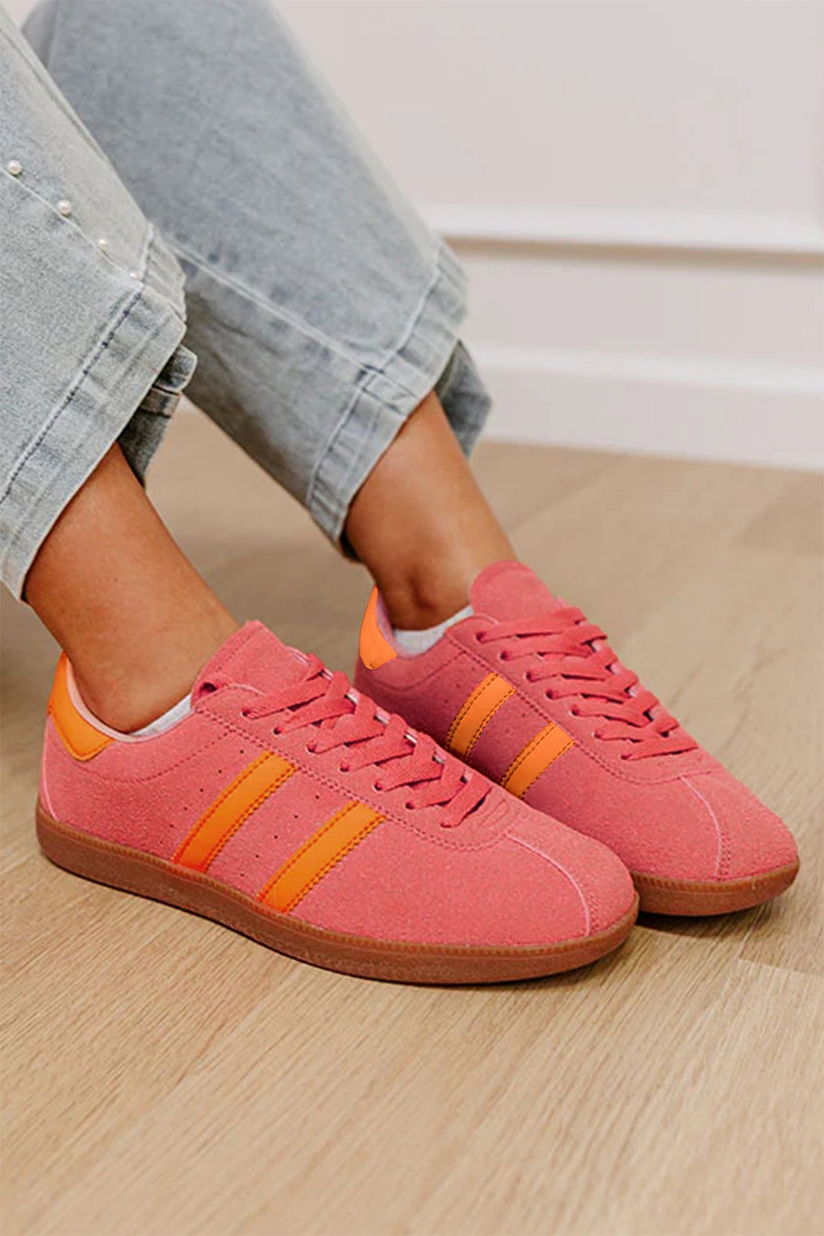 Floral Print Lace-Up Sneakers